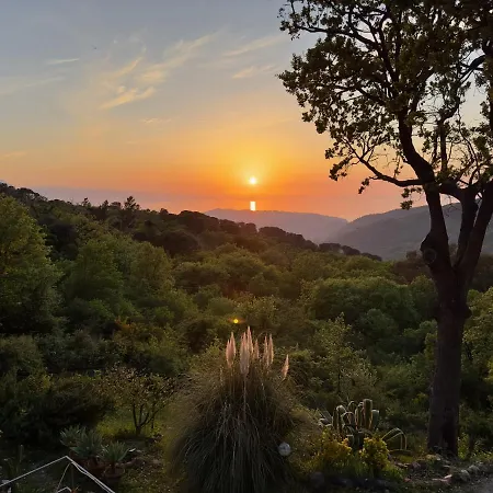 Vendégház Forest Hideout Cefalù