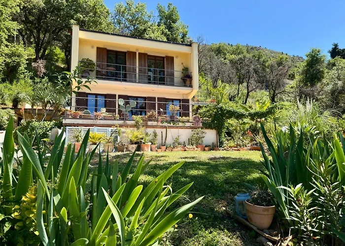 Maison d'hôtes Forest Hideout 4*